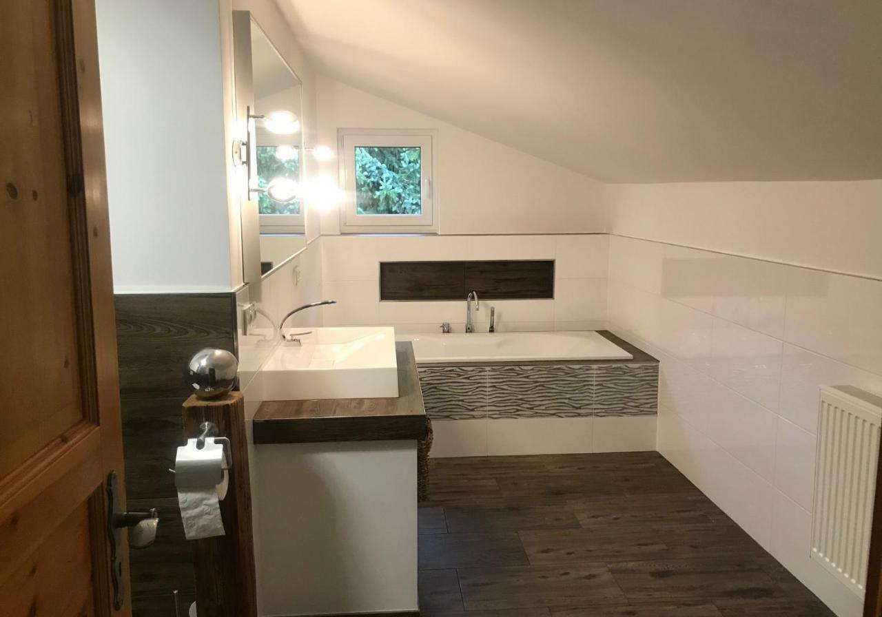 Friedrichsruh 2 Apartment Waldershof ภายนอก รูปภาพ