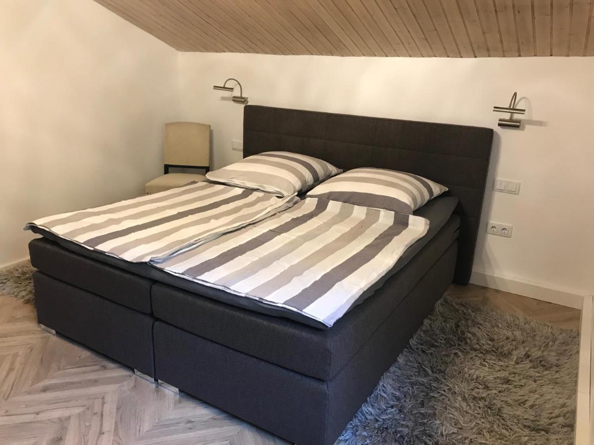 Friedrichsruh 2 Apartment Waldershof ภายนอก รูปภาพ